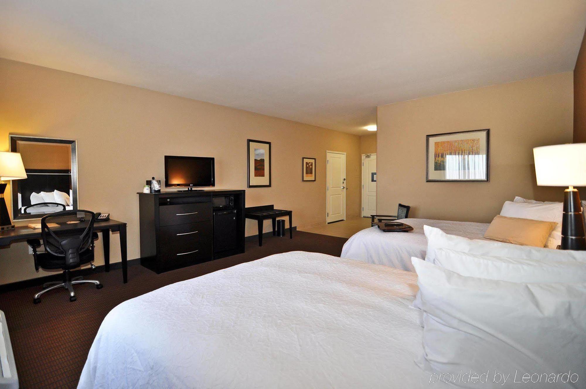 Hampton Inn Аламоса Экстерьер фото