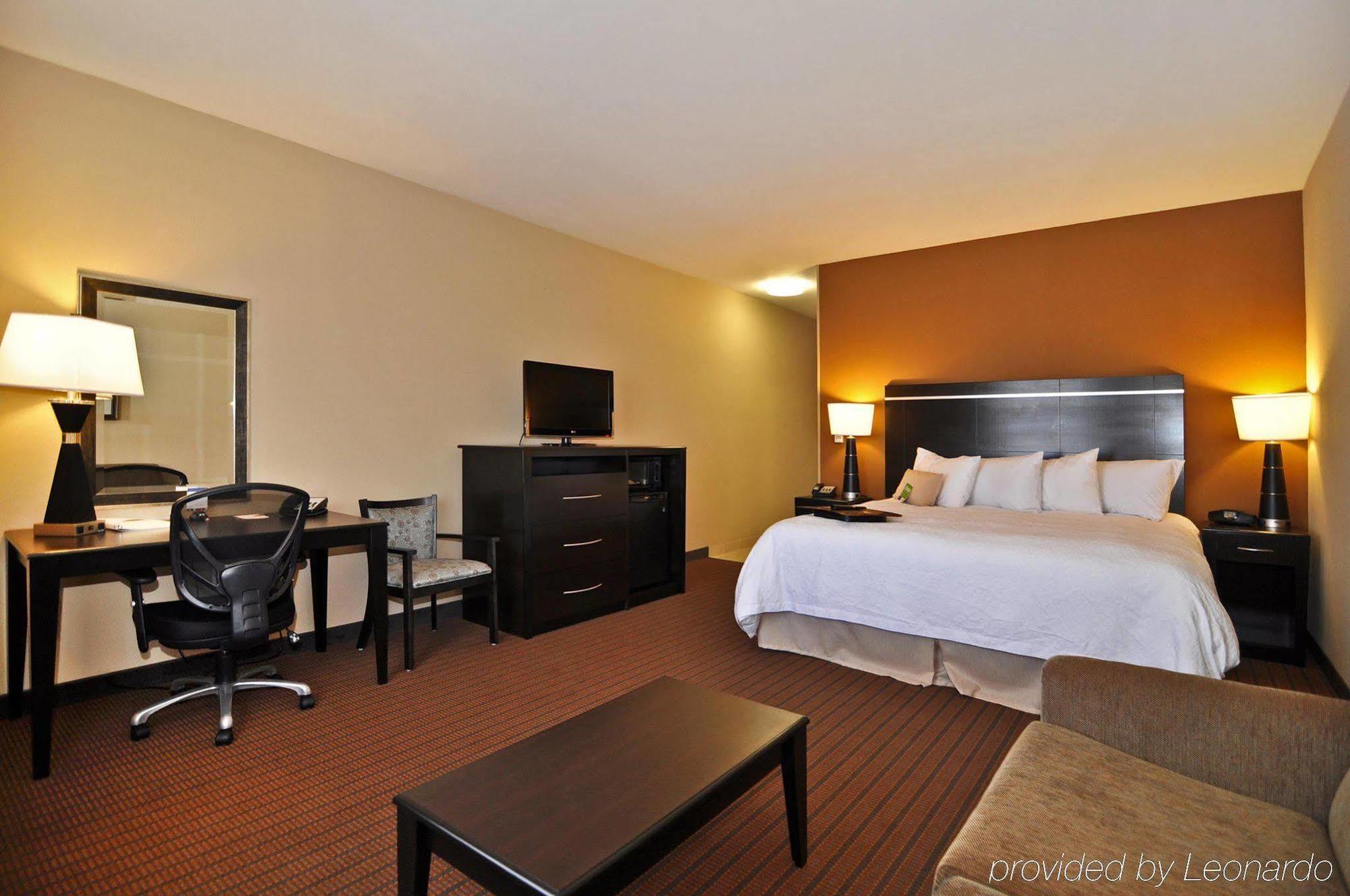 Hampton Inn Аламоса Номер фото